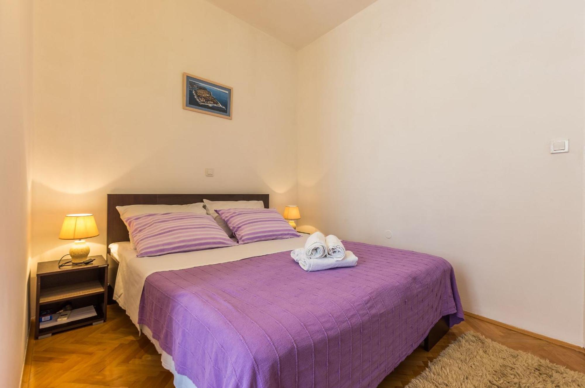 Mila Apartments In Old Town Centre Zadar Room photo